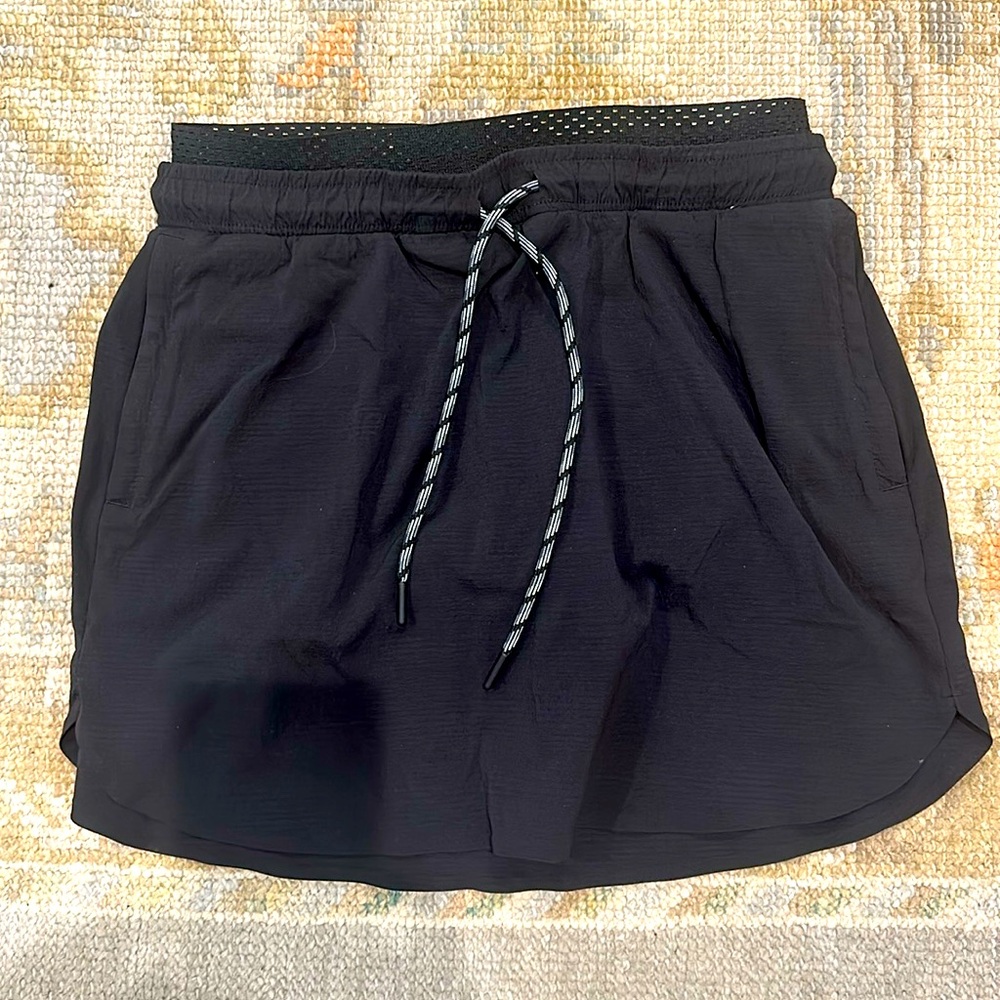 EUC Athleta skirt